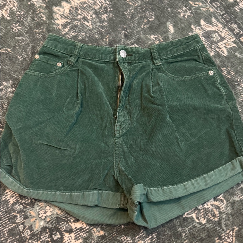 We The Free High Waist Green corduroyShorts